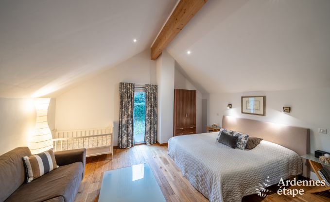 Holiday cottage in Erez�e for 6/8 persons in the Ardennes