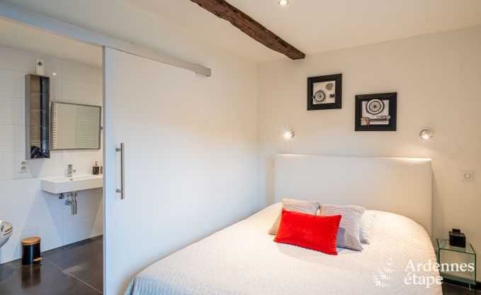 Holiday cottage in Erez�e for 6/8 persons in the Ardennes