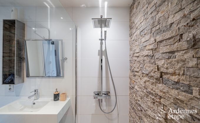 Holiday cottage in Erez�e for 6/8 persons in the Ardennes