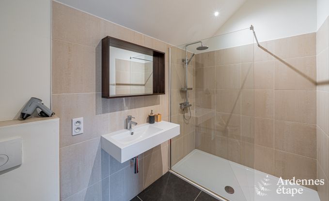 Holiday cottage in Erez�e for 6/8 persons in the Ardennes