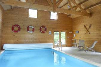 Fully equipped holiday cottage with swimming pool to rent in Erezée