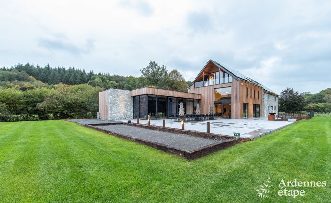 Luxury villa in Erez�e for 25 persons in the Ardennes