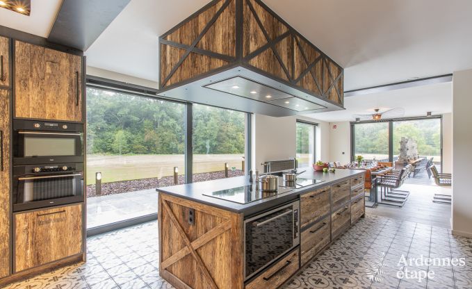 Luxury villa in Erez�e for 25 persons in the Ardennes
