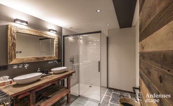 Luxury villa in Erez�e for 25 persons in the Ardennes