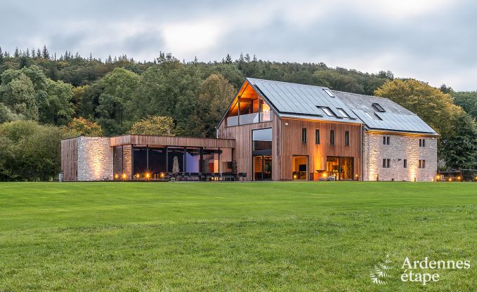 Luxury villa in Erez�e for 25 persons in the Ardennes