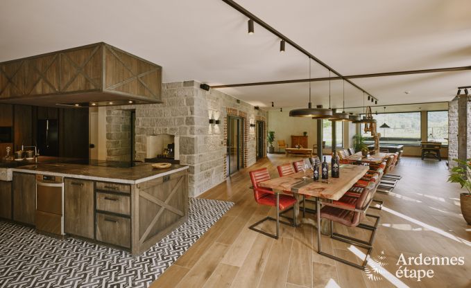 Luxurious villa in Erez�e with 9 bedrooms, 9 bathrooms, indoor pool, sauna and large garden for 24 people