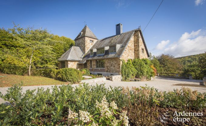 Castle in Erezée for 12/15 persons in the Ardennes