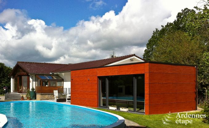 Holiday house with a pool in the Ardennes for 2-4 people (Eupen)