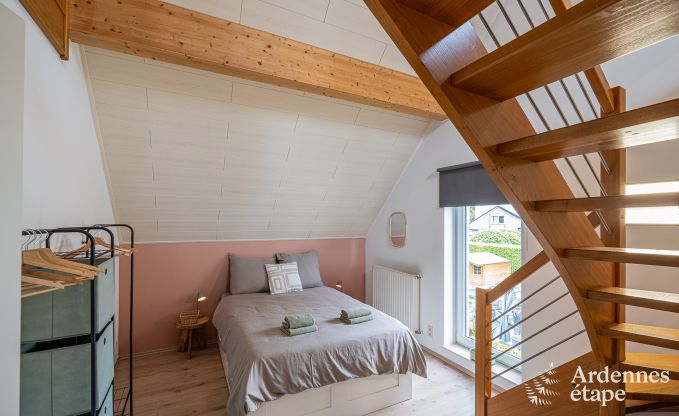 Comfortable house for 7 people in Eupen with 4 bedrooms, modern kitchen, private terrace and garden