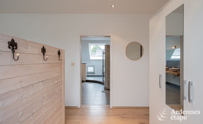 Comfortable house for 7 people in Eupen with 4 bedrooms, modern kitchen, private terrace and garden