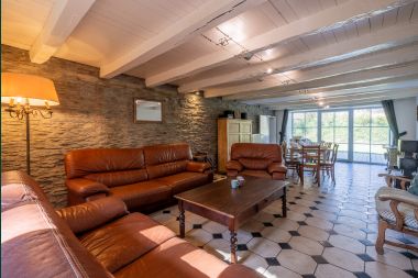 Holiday cottage in Fauvillers for 10 persons in the Ardennes