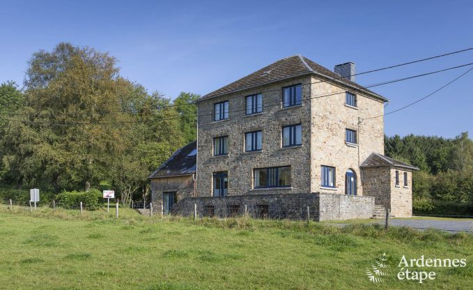 Majestic holiday villa for 32 people in Burnontige (Province of Liège)