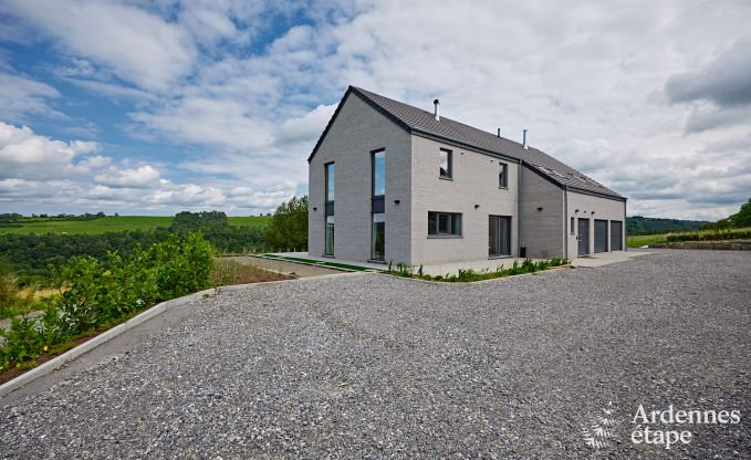 Modern holiday home with 5 bedrooms in Ferrires, Ardennes