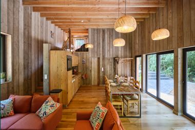 Charming chalet for 4 people with 2 bedrooms, private terrace and barbecue