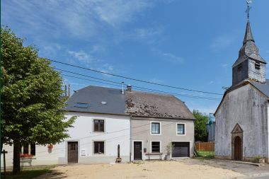 Charming holiday home for 8 people in Florenville with 4 bedrooms, wellness and play tower on the Semois