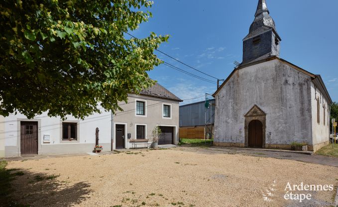 Charming holiday home for 8 people in Florenville with 4 bedrooms, wellness and play tower on the Semois