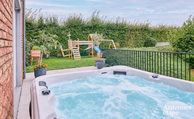 Spacious comfortable holiday home for 10 people in Voeren with private pool, jacuzzi and garden