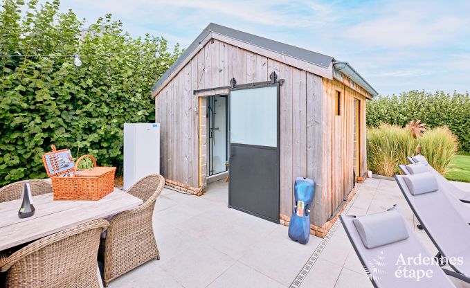 Spacious comfortable holiday home for 10 people in Voeren with private pool, jacuzzi and garden