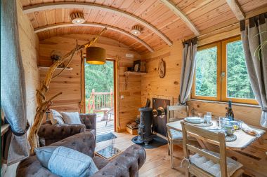 Romantic getaway in the Ardennes: Unusual house in Francorchamps for 2 people, guaranteed nature immersion