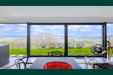 Luxury villa in Frasnes-lez-Anvaing for 6/8 persons