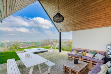 Luxury villa in Frasnes-lez-Anvaing for 6/8 persons