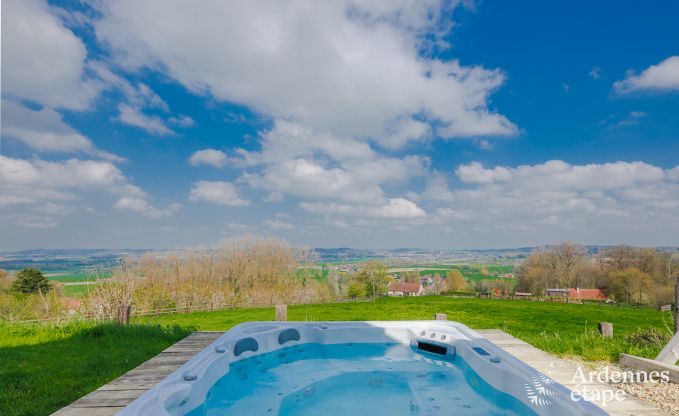Luxury villa in Frasnes-lez-Anvaing for 6/8 persons in the Ardennes