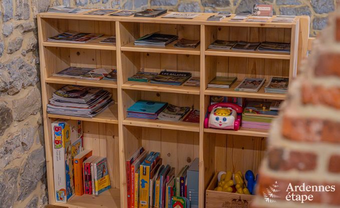 Charming farmhouse in Froidchapelle with 2 bedrooms and private garden