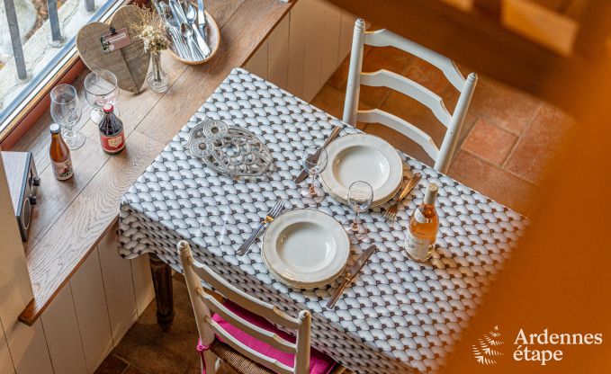 Charming farmhouse in Froidchapelle with 2 bedrooms and private garden