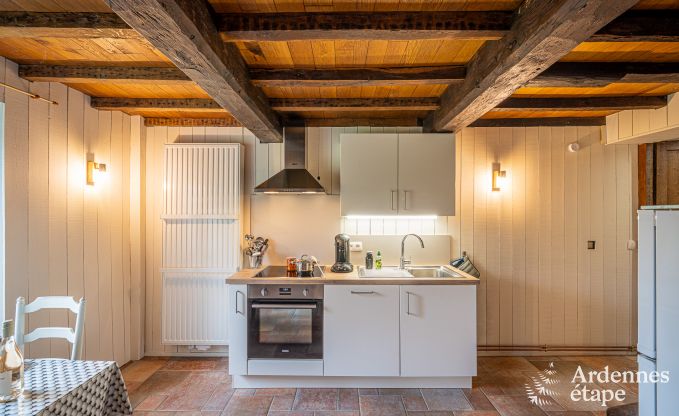 Charming farmhouse in Froidchapelle with 2 bedrooms and private garden