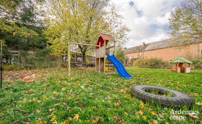 Charming farmhouse in Froidchapelle with 2 bedrooms and private garden