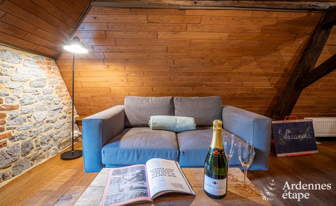 Charming farmhouse in Froidchapelle with 2 bedrooms and private garden