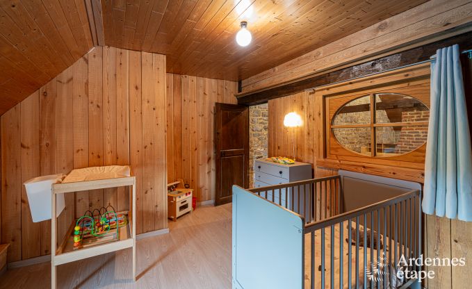 Charming farmhouse in Froidchapelle with 2 bedrooms and private garden