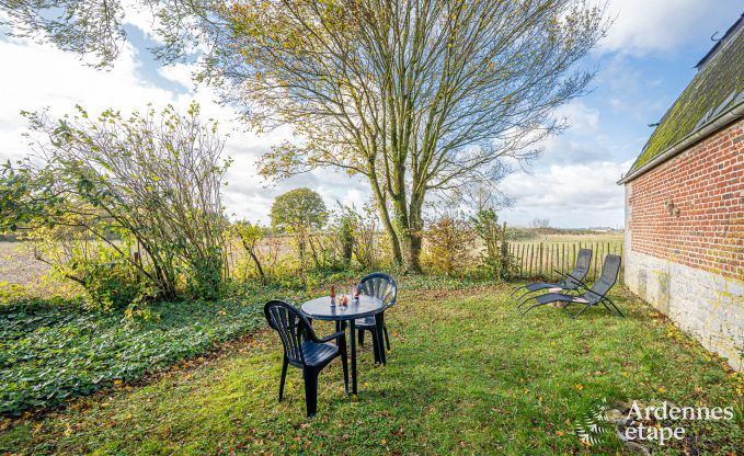 Charming farmhouse in Froidchapelle with 2 bedrooms and private garden