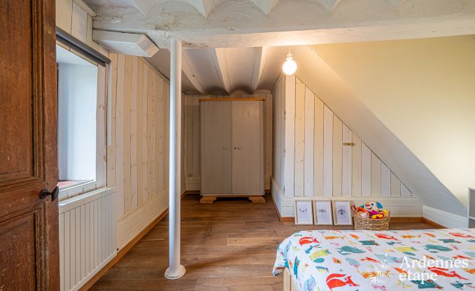 Authentic farmhouse with 3 bedrooms and private garden in a nature park between Sambre and Meuse