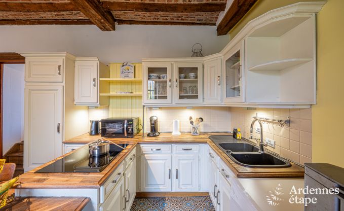 Authentic farmhouse with 3 bedrooms and private garden in a nature park between Sambre and Meuse