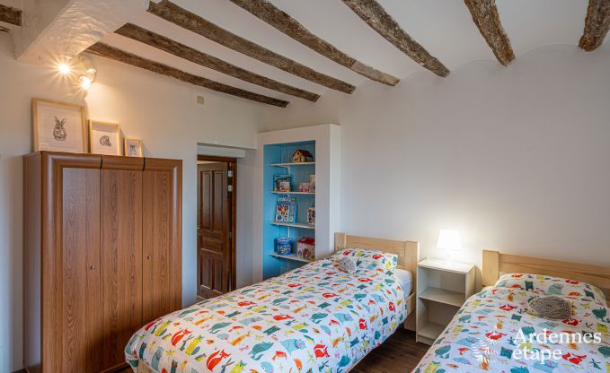 Authentic farmhouse with 3 bedrooms and private garden in a nature park between Sambre and Meuse