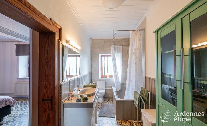 Authentic farmhouse with 3 bedrooms and private garden in a nature park between Sambre and Meuse