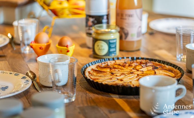 Authentic farmhouse with 3 bedrooms and private garden in a nature park between Sambre and Meuse