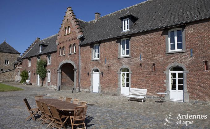 High-class rental holiday château for groups of 32 pers. in Gembloux