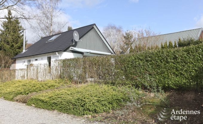 Family holiday in a 3-star cottage for 9 persons in Gemmenich