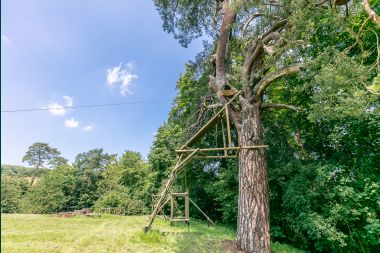 Castle in Gesves for 40 persons in the Ardennes