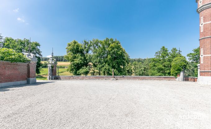Castle in Gesves for 40 persons in the Ardennes