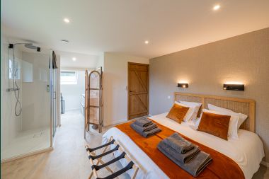 Holiday home Gesves for 6 people with 3 bedrooms and 3 bathrooms, hot tub, petanque 