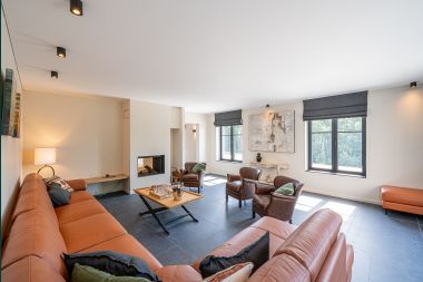 Luxury villa in Gesves for 24 persons in the Ardennes