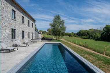 Luxury villa in Gesves for 24 persons in the Ardennes