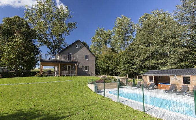 Welcoming holiday cottage with wellness and swimming pool for 9 persons in Gouvy