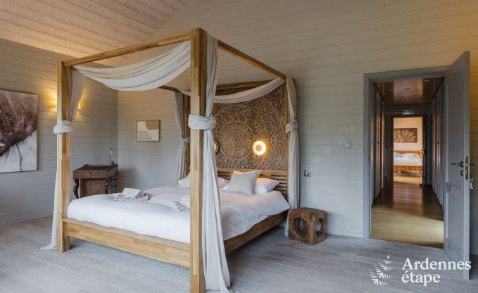 Spacious holiday home for 12 people with swimming pool and private garden in Hamois, Ardennes