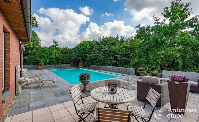 Spacious holiday home for 12 people with swimming pool and private garden in Hamois, Ardennes