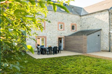 Holiday cottage in Han sur Lesse for 10 persons in the Ardennes