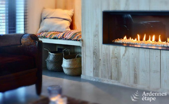 Spacious holiday home in Han-sur-Lesse for 8 people with 4 bedrooms, private garden and terrace